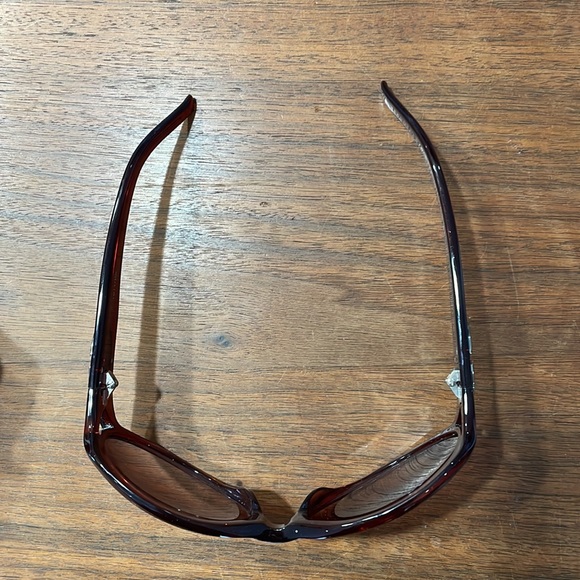 Valentino Sunglasses. Red. - Picture 4 of 6